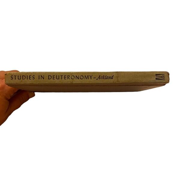 Studies in Deuteronomy by Donald Ackland Study Guide Published 1964 - Picture 5 of 11